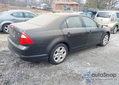 2010 Ford Fusion Se z USA, uszkodzony, nr VIN 3FAHP0HA1AR239530
